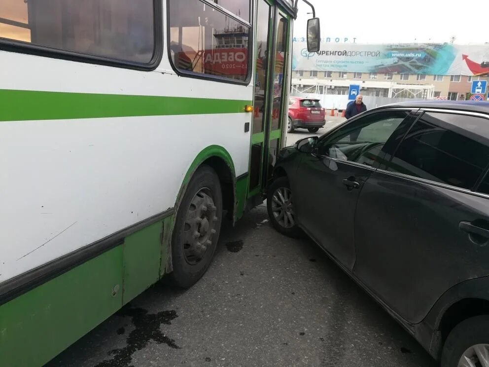 Чп автобус. Автобус Благовещенск ДТП. Благовещенск автобус авария. Автобус новый Уренгой авария.