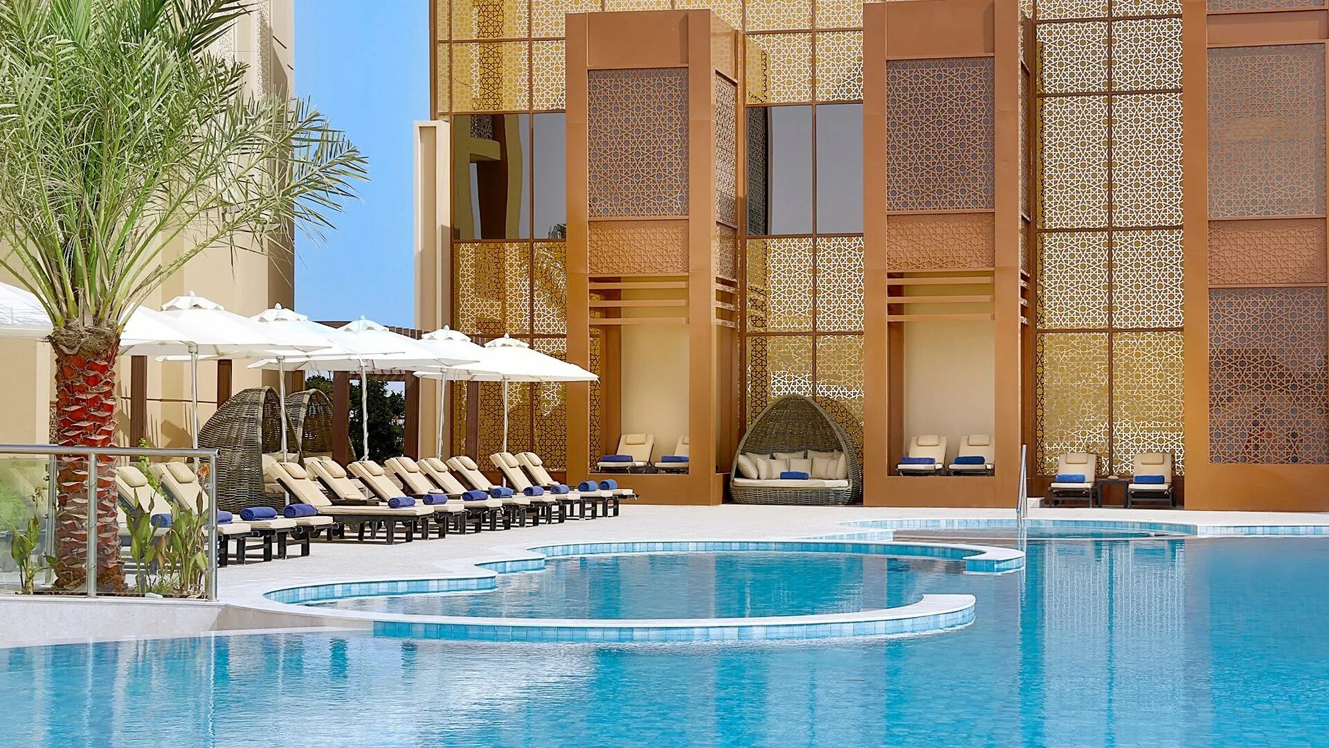 Moevenpick resort al marjan island