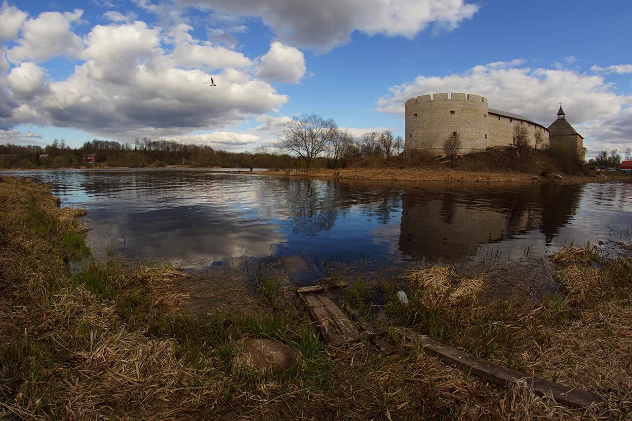староладожская крепость волхов. выборг замок. город приозерск (крепость корела). город старая ленинградская область. город старая ленинградская область.