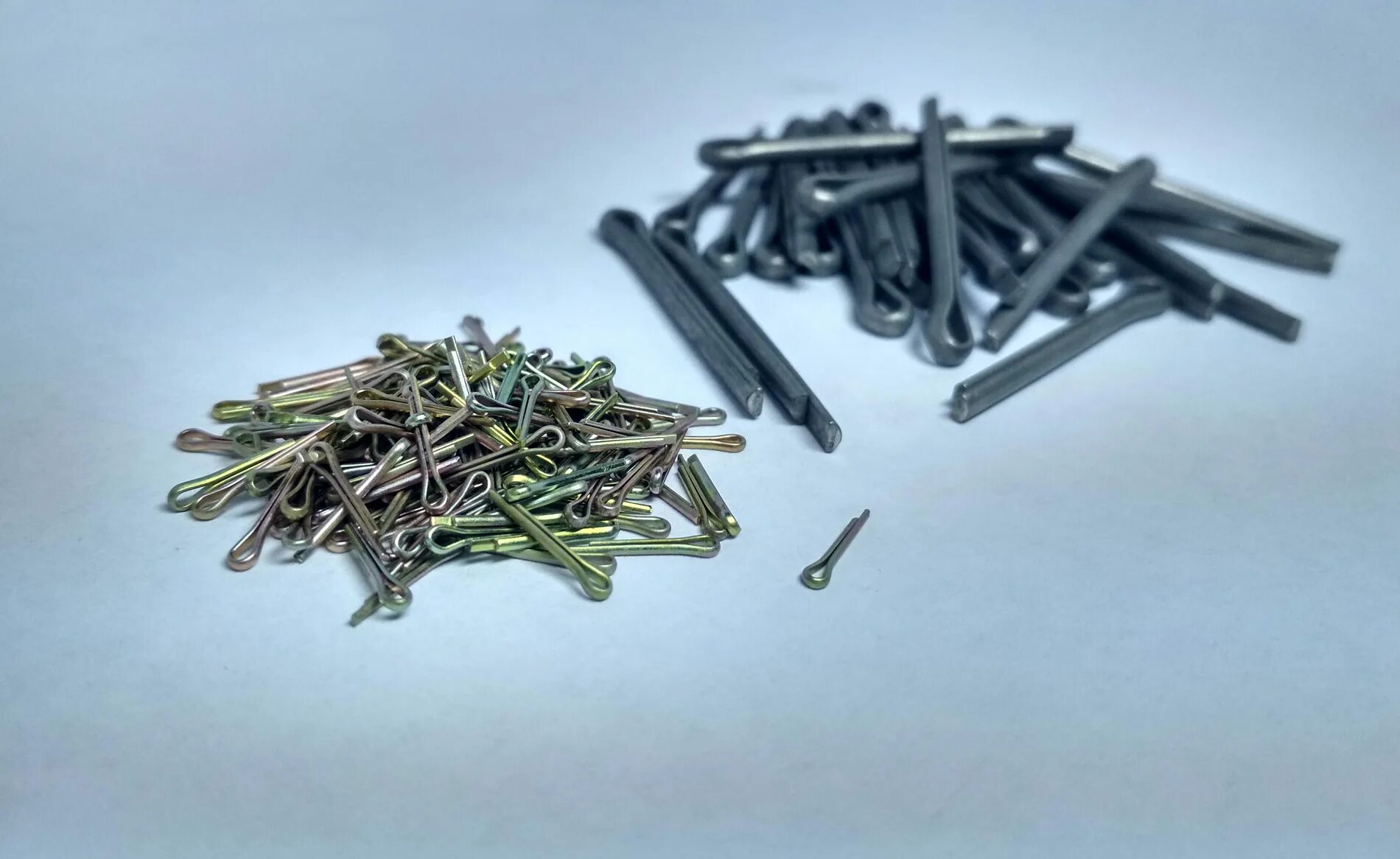 шпилька 10-102 ост 1 37029-80. болт 6-20-кд-ост 1 31167-80. крепеж гайки болты. авиационный болт. ост 1 34040-79 заклепки.