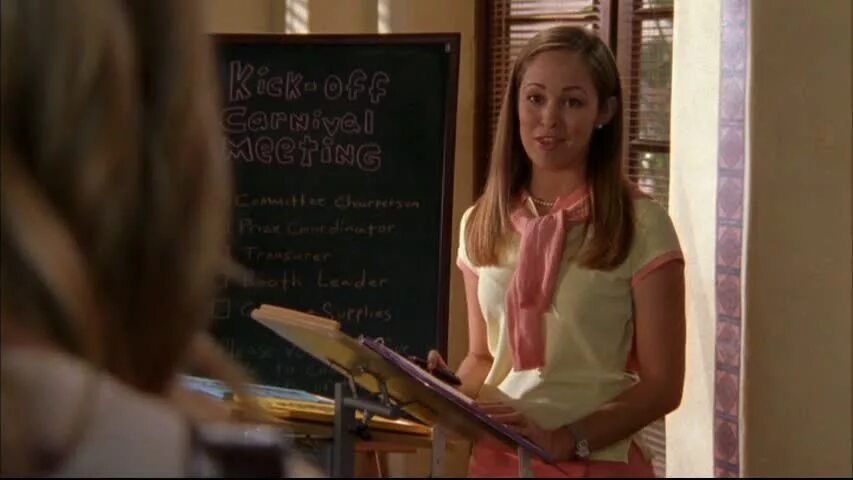 Where she work now. Тейлор Таунсенд одинокие сердца. Отем Ризер одинокие сердца. Autumn Reeser.фото ножки. The OC screencaps Summer and Marissa.