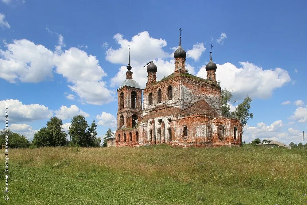 Церкви ростовского района ярославской области. Деревни Ростовского района Ярославской области Церковь. Павловская Церковь Ярославская область. Церковь Димитрия Солунского села Чекмари.. Деревня Душилово Ярославская область Ростовский район.