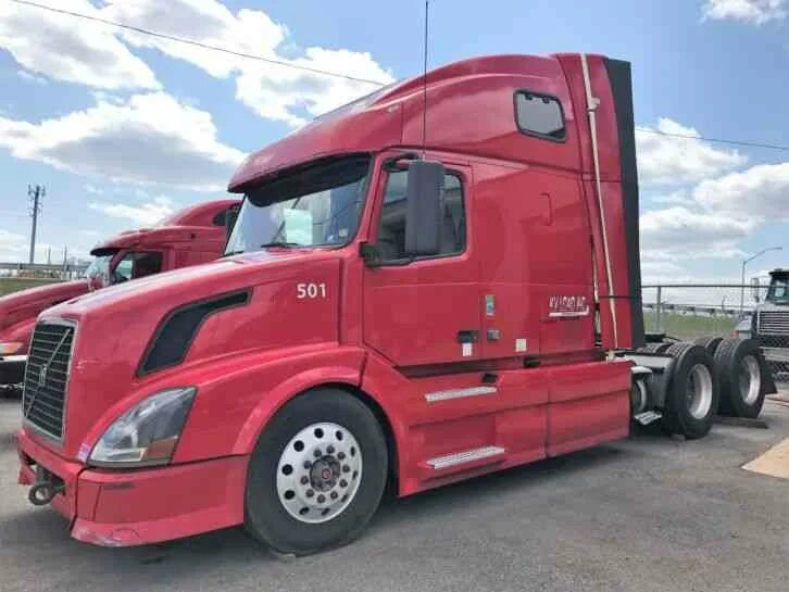 Volvo vnl 64. Авито вольво 670. Седельный тягач volvo vnl. Авито вольво 670. Volvo vnl 670 с полуприцепом.