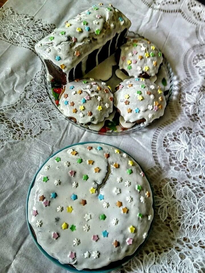 Как сделать глазурь для куличей с желатином. Глазурь для кулича с желатином. пышная глазурь для кулича. помадка для кулича с желатином. глазурь для пасок.