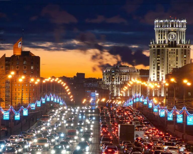 Вечерняя москва. Москва сейчас. Ночная москва сити. Центр москвы ночью. Хамовники набережная.
