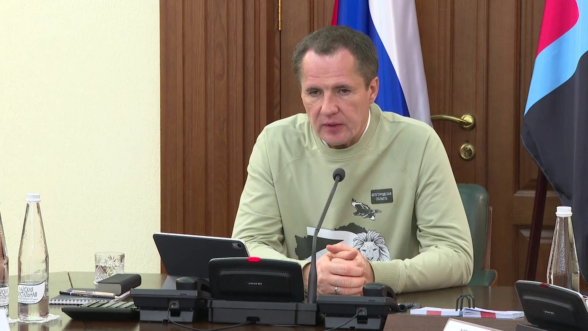 Губернатор города белгорода. Гладков белгород губернатор. Губернатор белгородской области гладков 2022. Губернатор города белгорода. Вячеслав гладков.