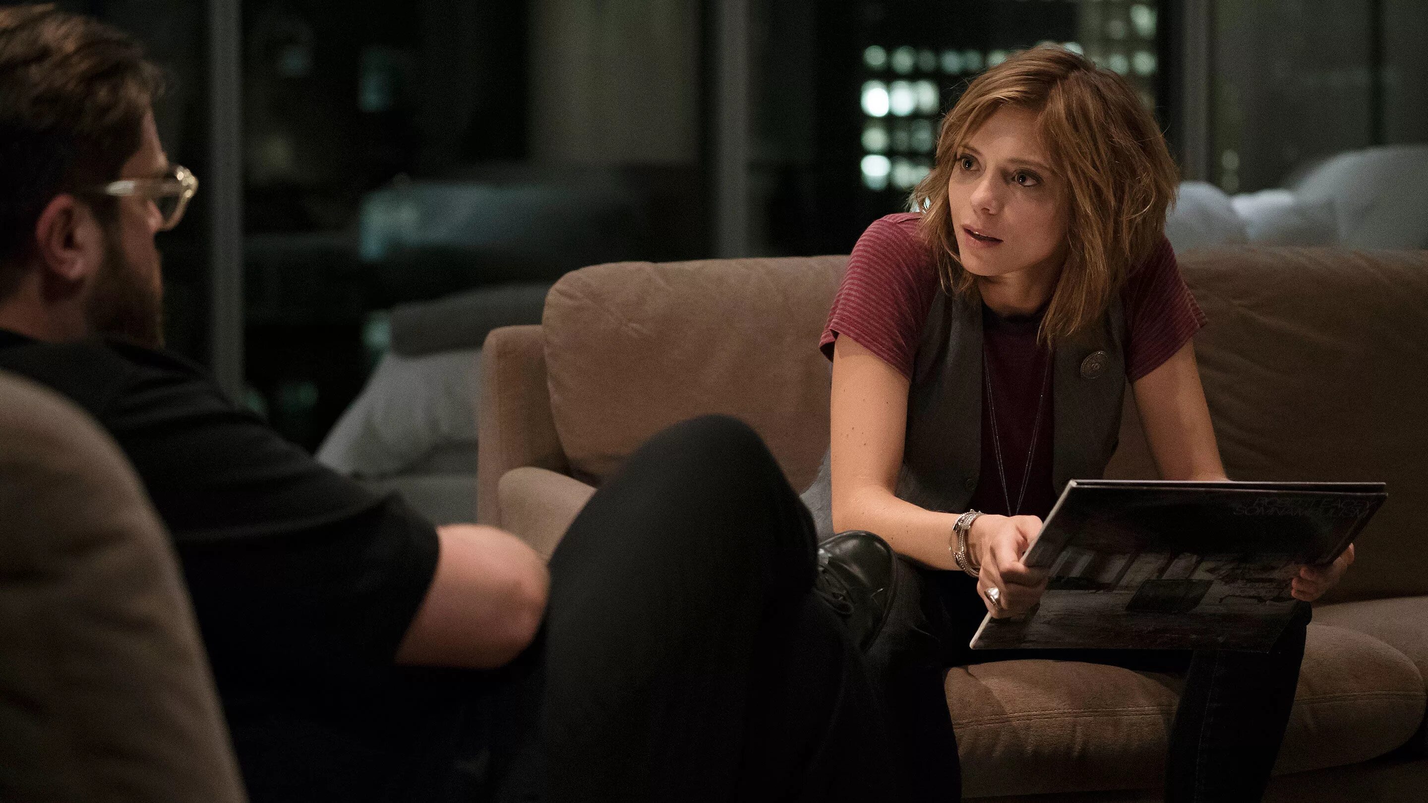 Сошедшие с небес сериал. Рухнувшие небеса коннор джессап. Рухнувшие небеса сериал 2011–2015. Show falling. Фаллинг ватер сериал.