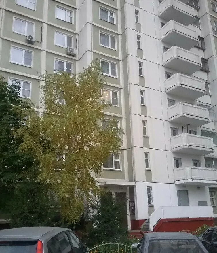 Квартира на русском поле