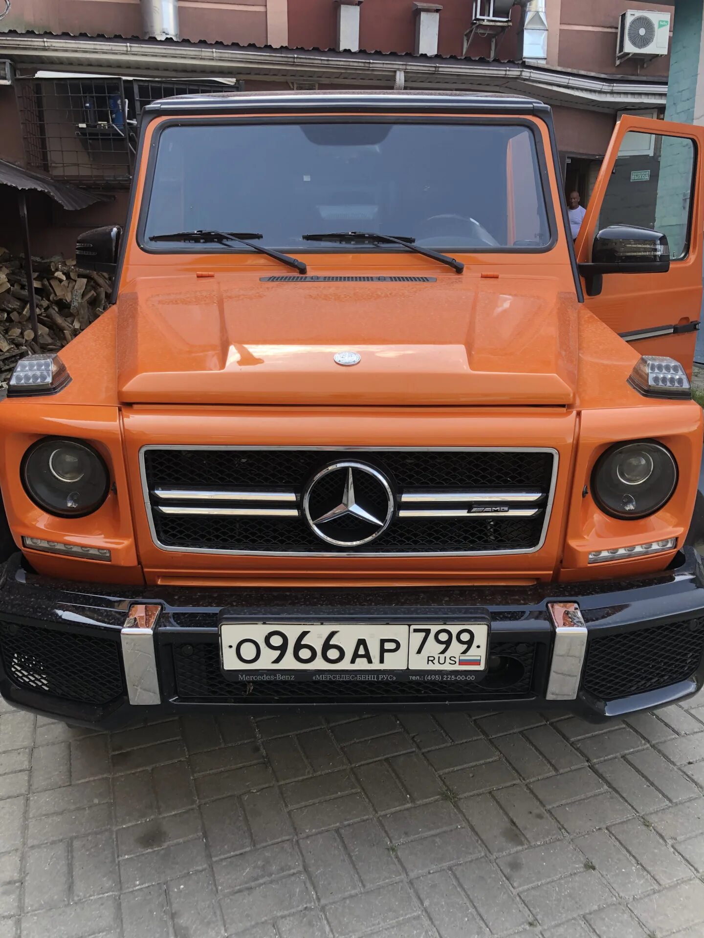 Мерседес w123. Mercedes benz e class w212 цена. Мерседес бенц е 400. Мерседес 163. Мерседес запчасти капот е200.