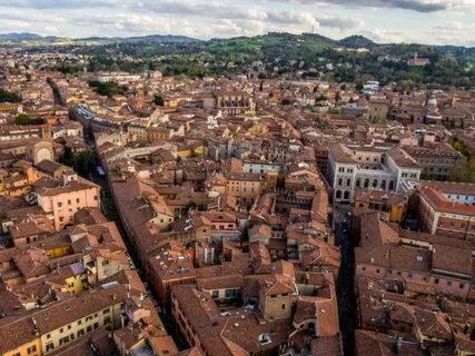 Locali