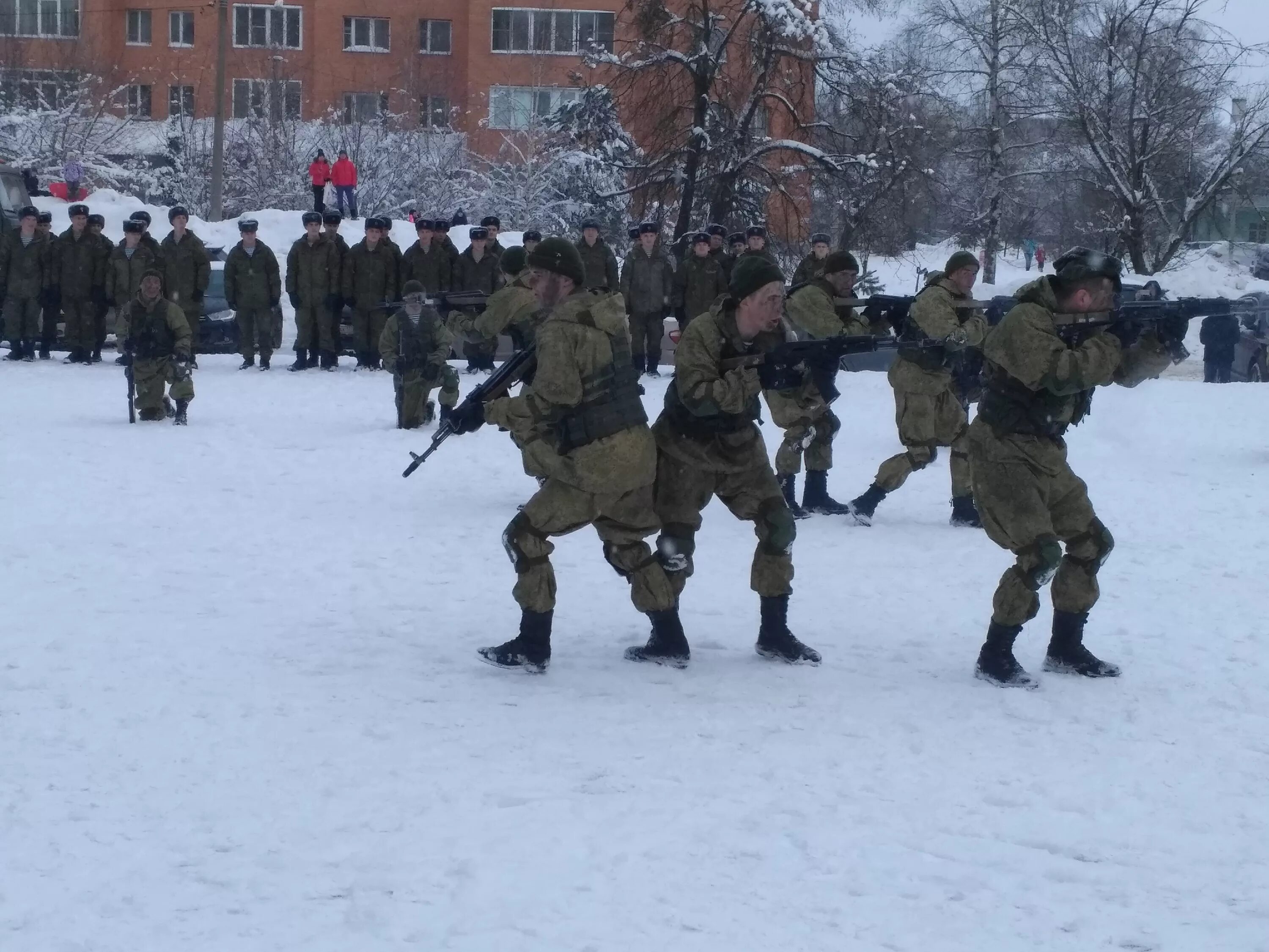 Нападение во фрязино. Боевое братство Фрязино. Десантников 11 Фрязино. Армия Фрязино. Десантников 11 Фрязино фото.