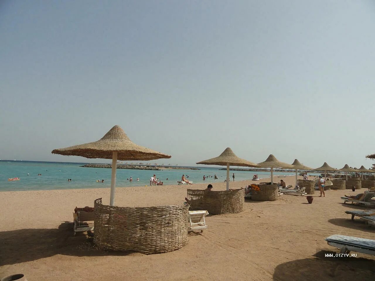 Coral beach rotana resort 4. Coral Beach Rotana Resort 4 Египет Хургада. Корал Бич ротана Резорт Хургада. Корал Бич Хургада пляж. Old Vic Хургада пляж.