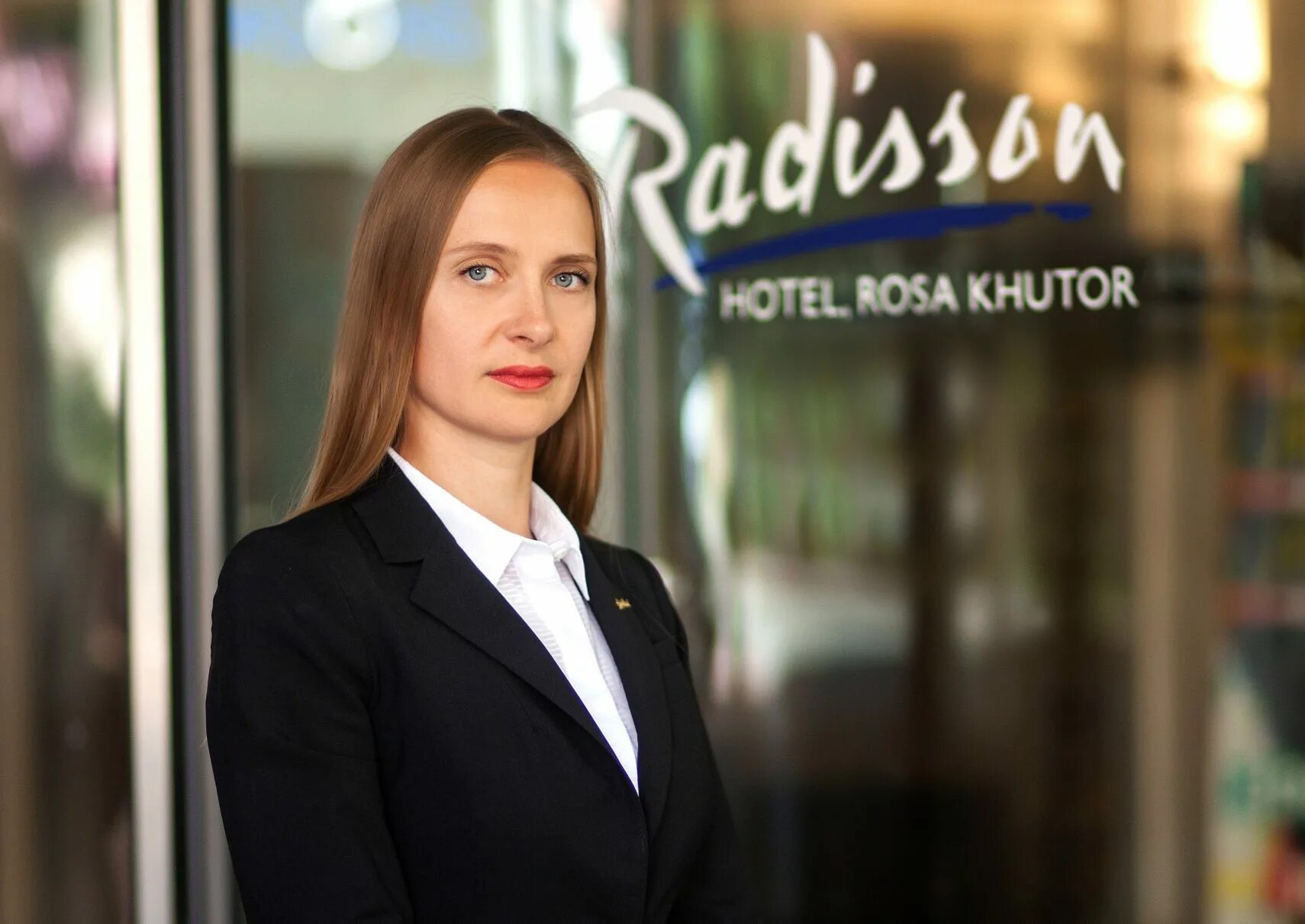 Админ сочи. Генеральный директор Рэдиссон. Рэдиссон Украина отель управляющий директор. Генеральный директор гостиницы Рэдиссон. Генеральный директор Radisson Sonya Hotel.