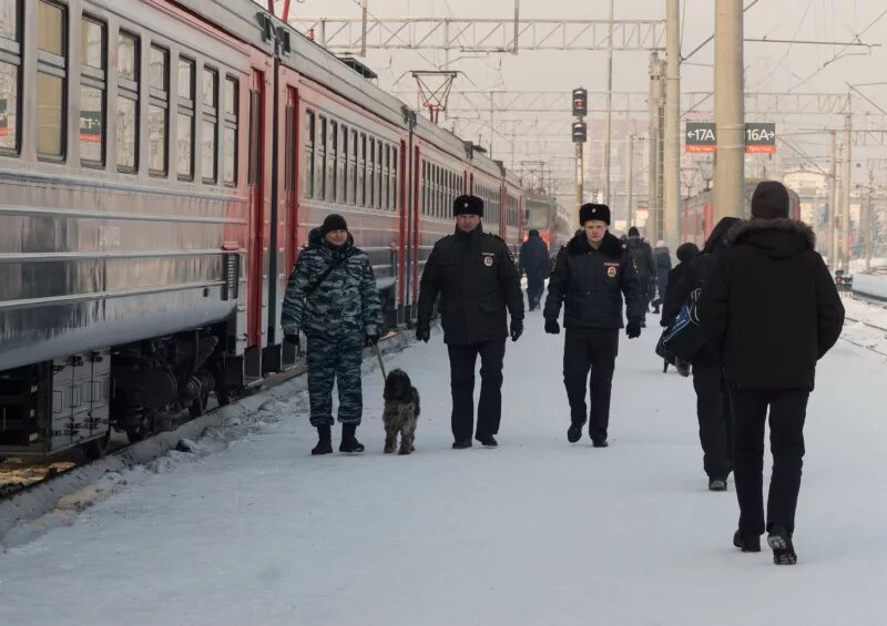 Новые электропоезда новокузнецка. Электропоезд эп2д в новокузнецке. Москва междуреченск поезд. Электропоезд новокузнецк междуреченск. Москва междуреченск поезд.
