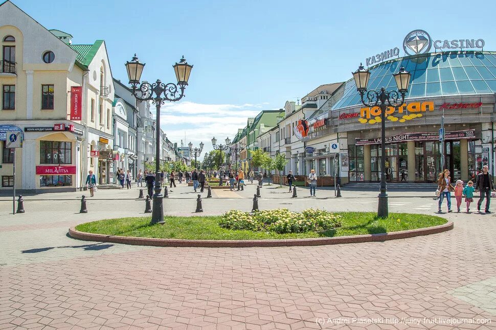 Брест улица Советская. Брест пешеходная улица. Брест город в Белоруссии. Улицы в центре Бреста.