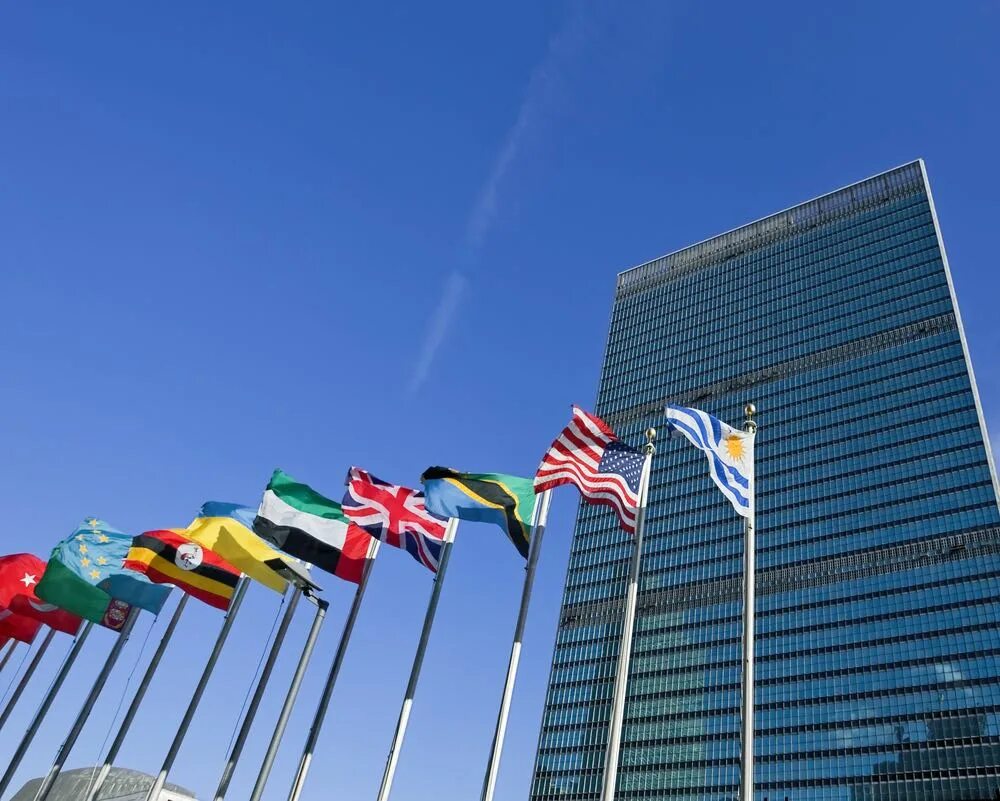 Организации оон в сша. Штаб-квартира ООН В Нью-Йорке. Здание Генеральной Ассамблеи ООН В Нью-Йорке. Генассамблея ООН здание. Здание Генассамблея ООН В Нью-Йорке.