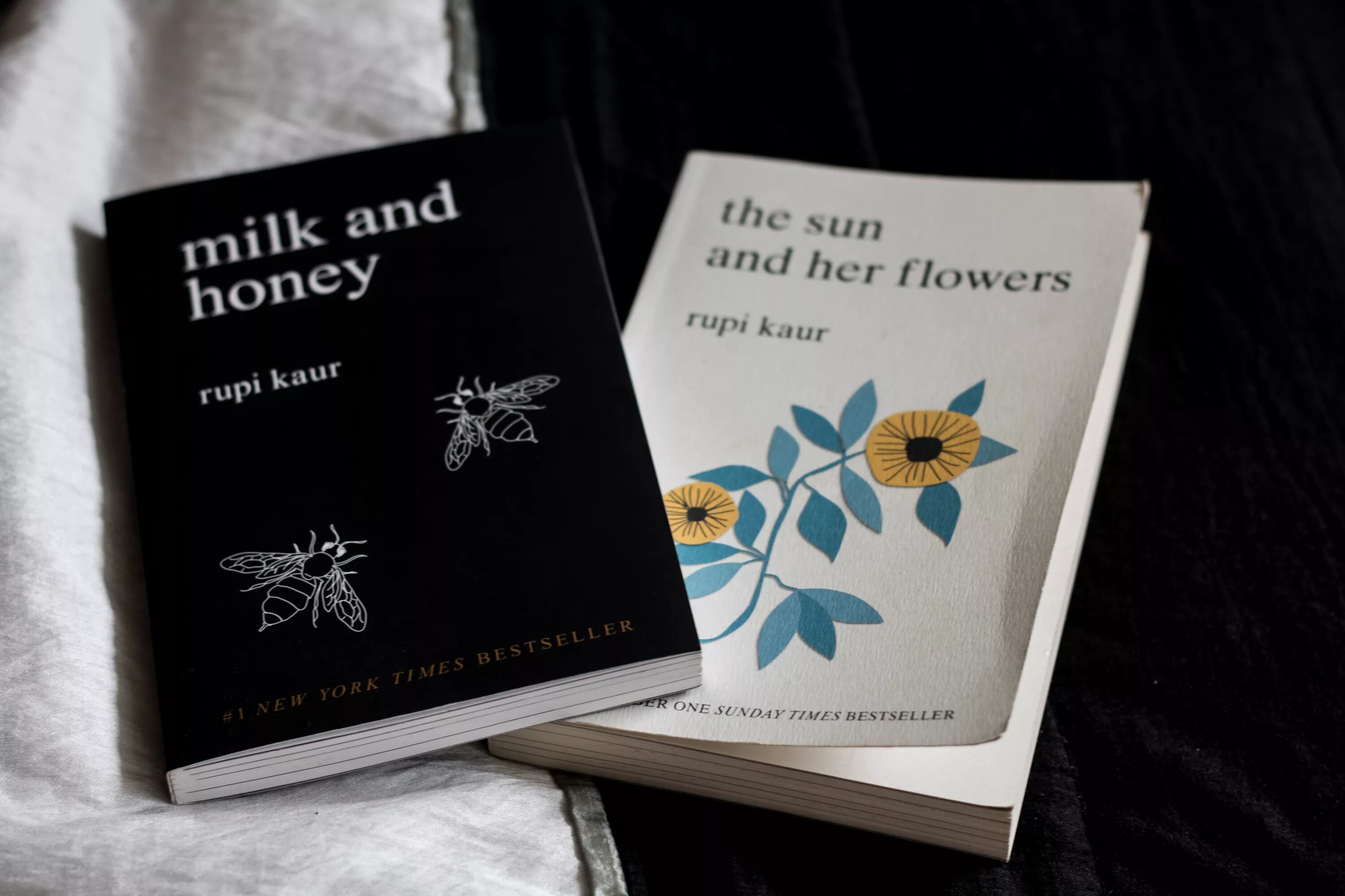 книга the sun and her flowers на русском. The sun and her flowers книга. The sun and her flowers книга. рупи каур the sun and her flowers. рупи каур.