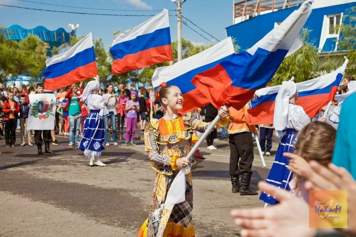 ВДЦ смена дол Лидер 2023. Лагерь смена в Анапе фото. Путевка в смену анапа цена