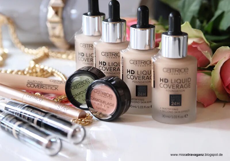 Палитра catrice hd liquid. Катрис тональный крем hd liquid. Тональная основа catrice hd liquid тон 10. Косметика matte пудра. Тон катрис hd liquid.