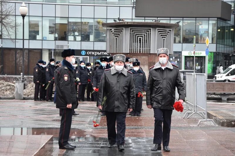 День защитника отечества в москве. Новости дня на 24 февраля 2024. Новости дня на 24 февраля 2024. Консульство украины в алматы. 24 февраля 2022 митинг на пушкинской.