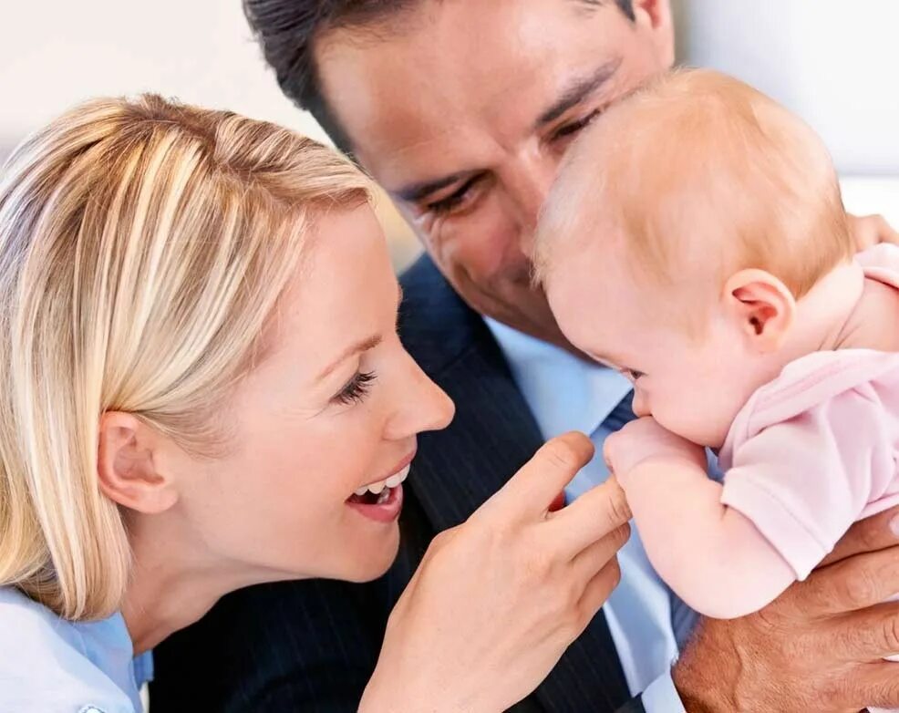 ребенок. мужчина с ребенком на руках. черно белые фотографии детей. хочу ребенка!. хочу ребенка 43.