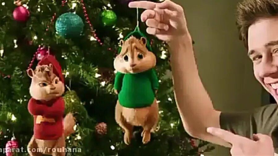 Элвин и бурундуки 2. Элвин и бурундуки 2. Саймон севилл бурундук. Элвин и бурундуки. Элвин и бурундуки новый год.