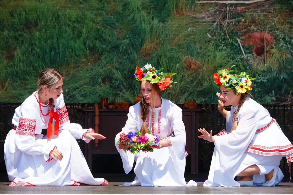 Марьина горка купалье. Купалье средневековье беларусь эстетика. Марьина горка купалье. Марьина горка купалье. Марьина горка купалье.
