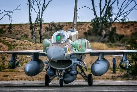 F 16 i