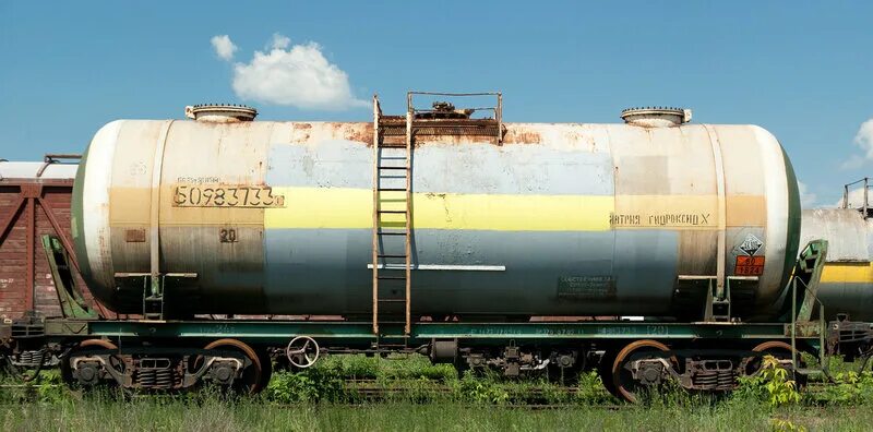 Цистерна для соляной кислоты модель 15-1614. Ж. Модель 15-1423. Нефтебензиновая вагон цистерна. Цистерна соляной кислоты.