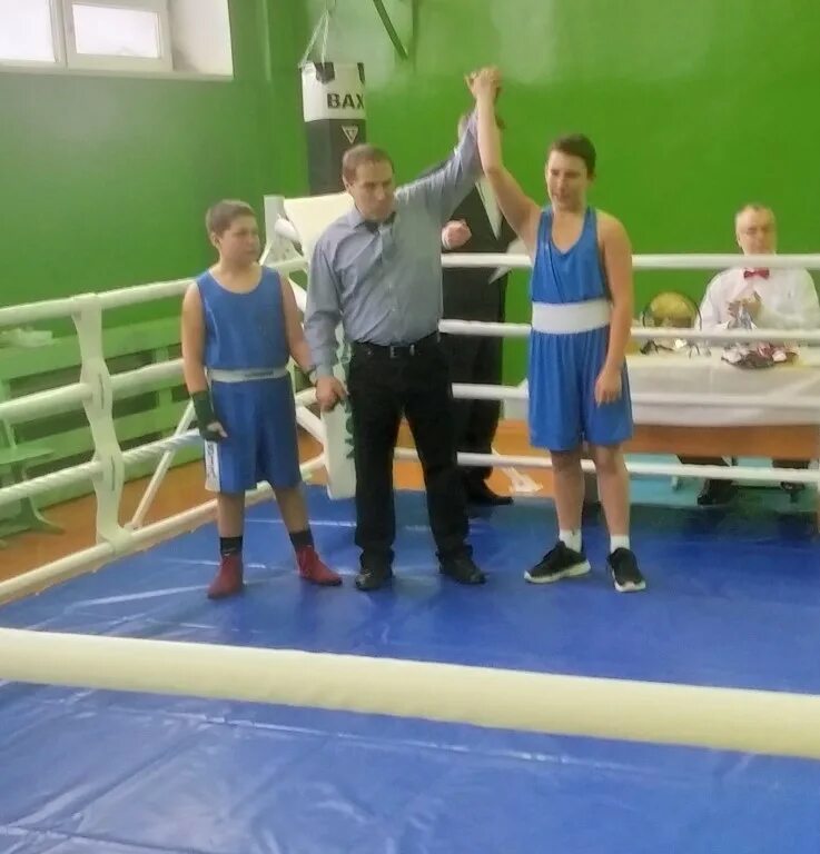боксеры рузаевка 2006г. бокс рузаевка. соревнования по боксу 2021 году 30 декабря. родькин иван иванович боксер саранск. школа бокса имени олега маскаева.