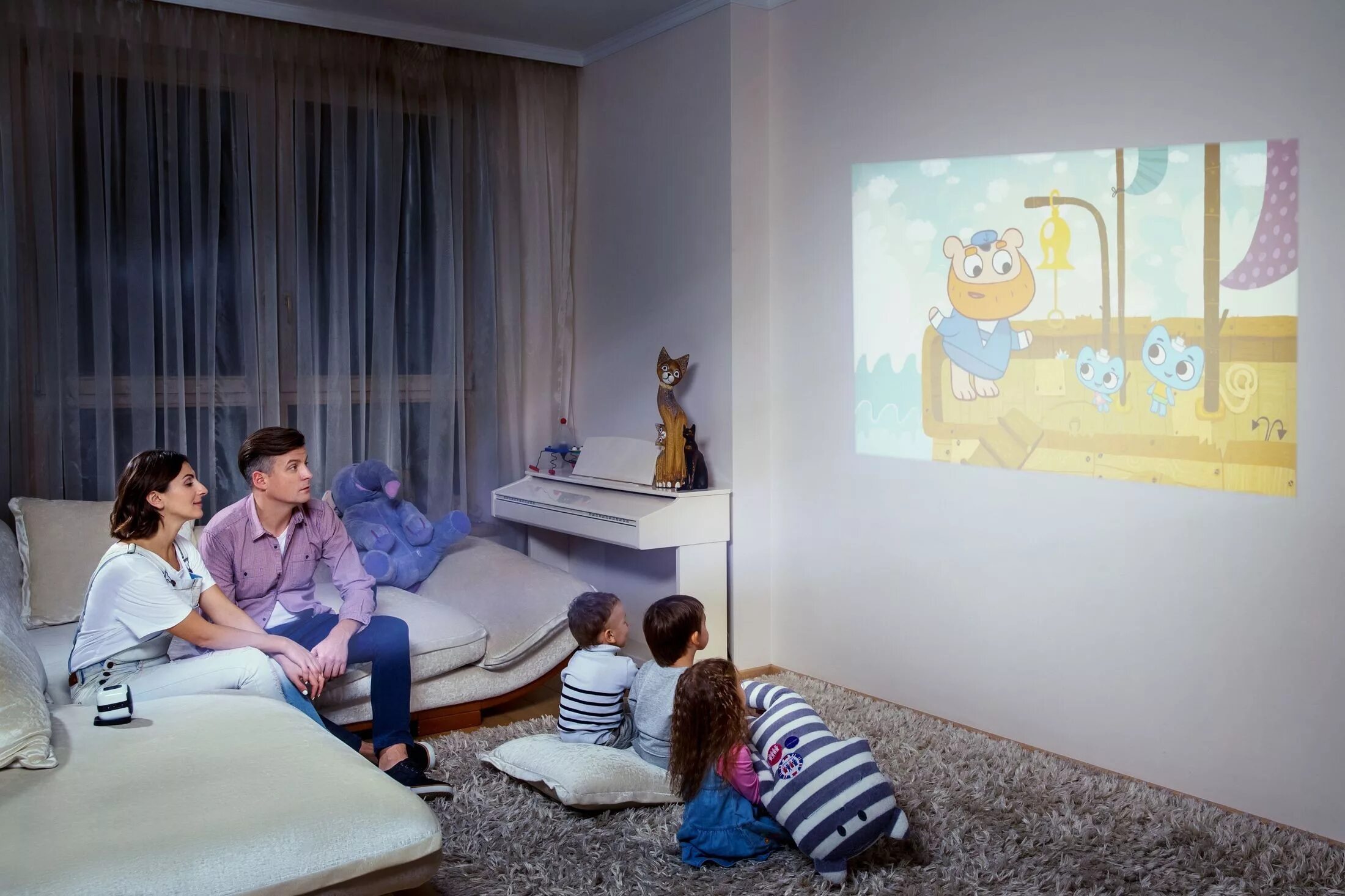 Projecting cinema