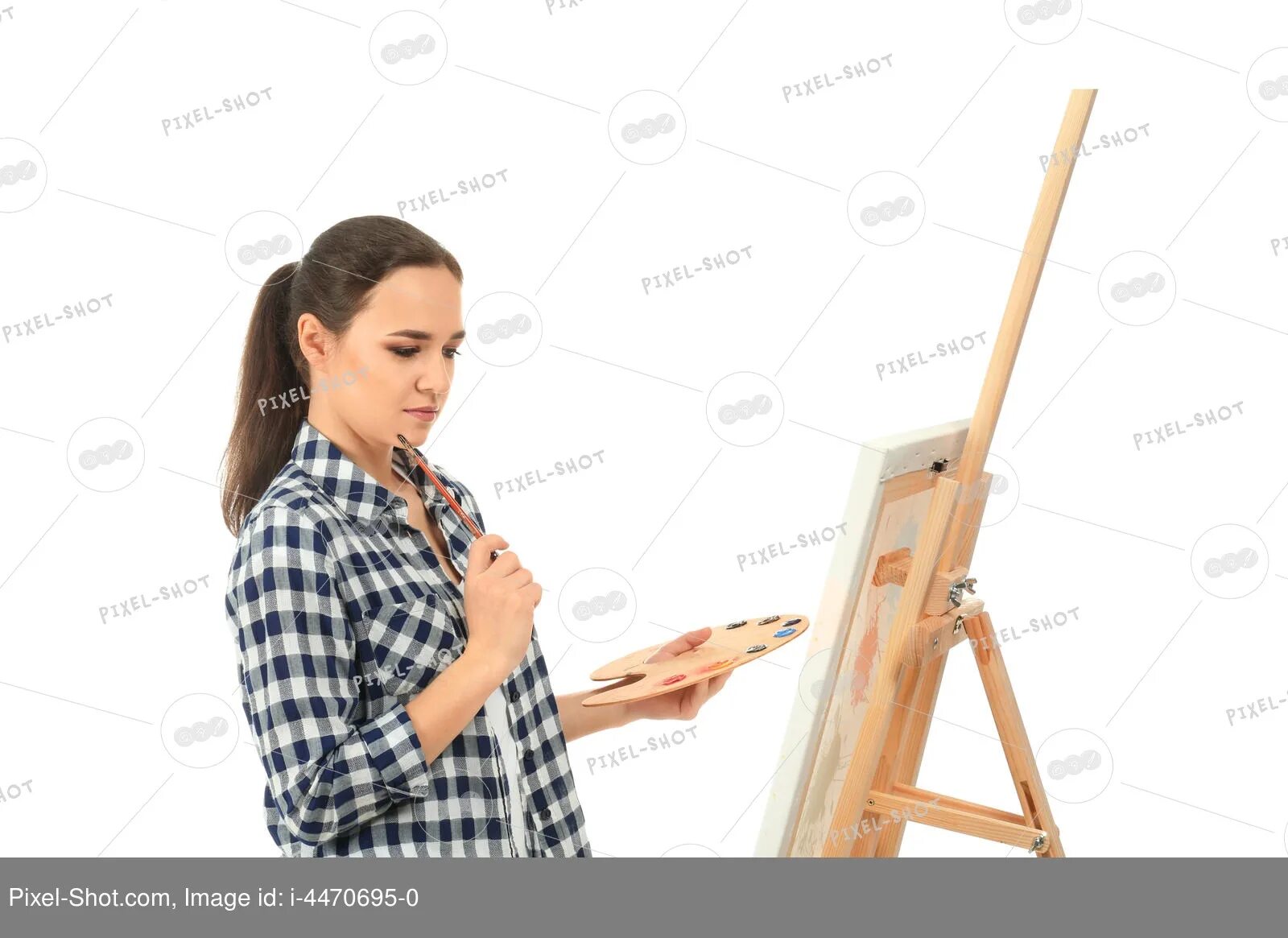 Слева от окна мольберт найдите слово. Девушка рисует на мольберте. Художник с мольбертом. Мольберт художника на белом фоне. Девушка с белым мольбертом.