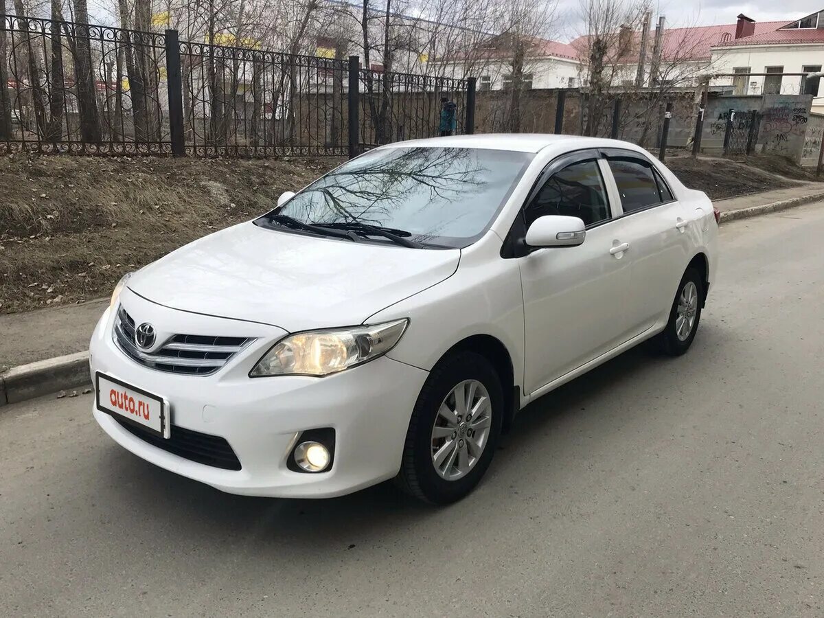 Королла седан 2012. Corolla e150 -50 белый цвет. Тойоты до 2012 года седаны. Королла бу. Купить короллу 2012 года