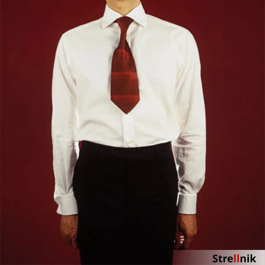 Галстук нотариуса что это. Широкий галстук. Рубашка с галстуком. Короткий широкий галстук. Широкий мужской галстук.