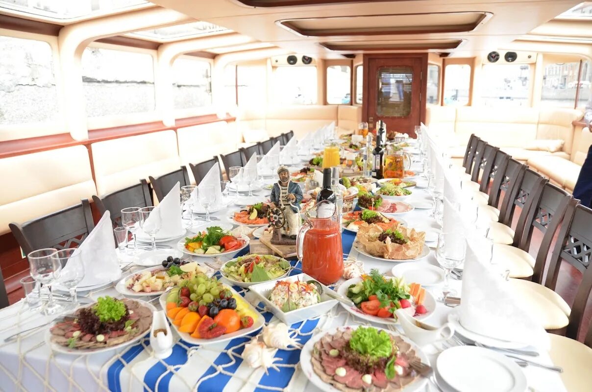 Теплоход на 70 человек. Теплоход на 70 человек. Теплоход асседо. Теплоход радость м150. Царевна елена теплоход.