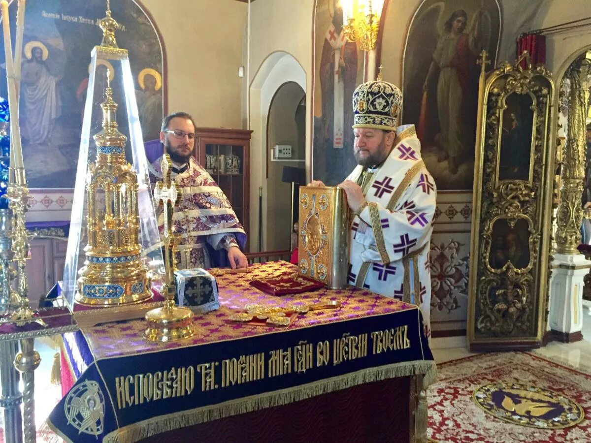 Епископ антоний сербское подворье. Владыка Антоний сербское подворье. Литургия Zero. Сербское подворье в Москве фото. Похороны епископа Антония настоятель сербского подворья.