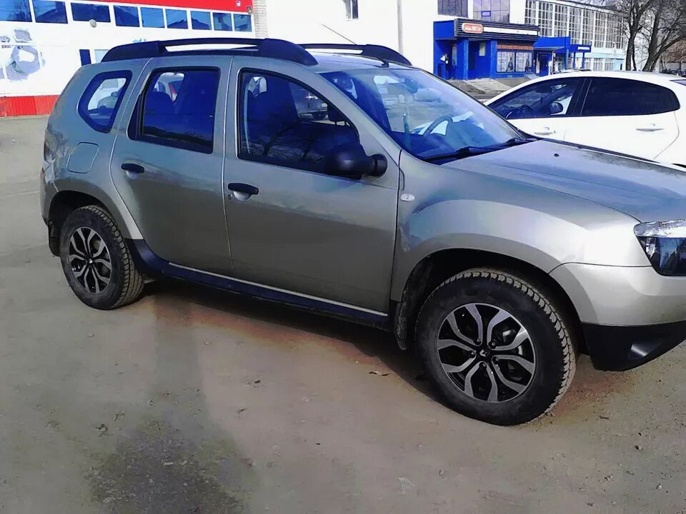 Renault Duster r17. Renault Duster диски r16. Диски Рено Дастер р16. Диски Рено Дастер 17 радиус. Купить колеса на рено дастер