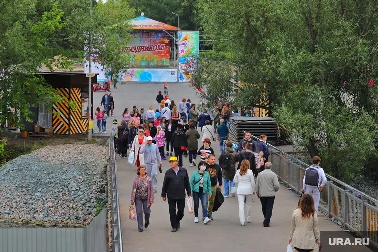 Цпкио курган 2024. Цпкио курган аттракцион орбита. Парк цпкио курган. Центральный парк курган. Цпкио курган 2024.