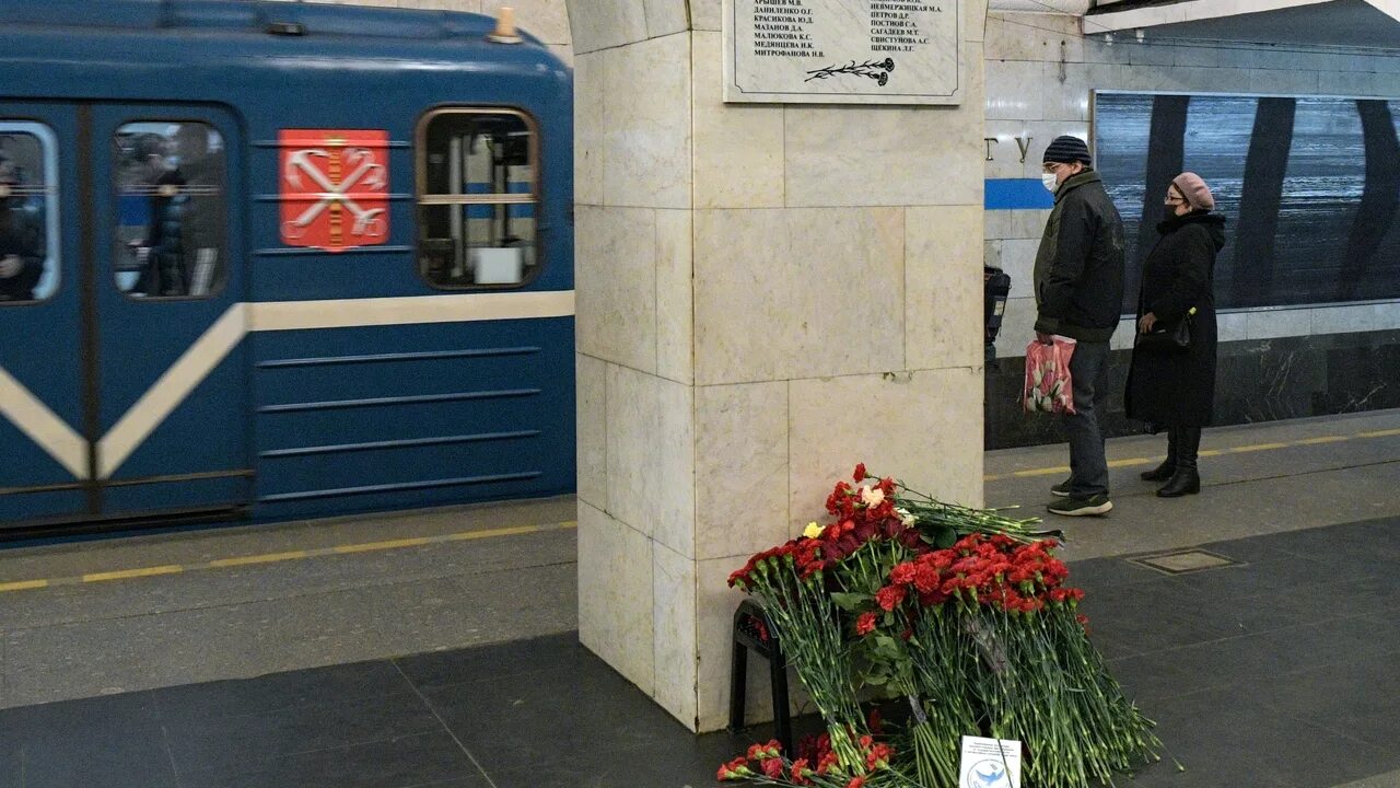 03 04 2017. 3 апреля 2017 санкт-петербург. 2017 год метро технологический институт. теракт в метро санкт-петербург 2017 года.