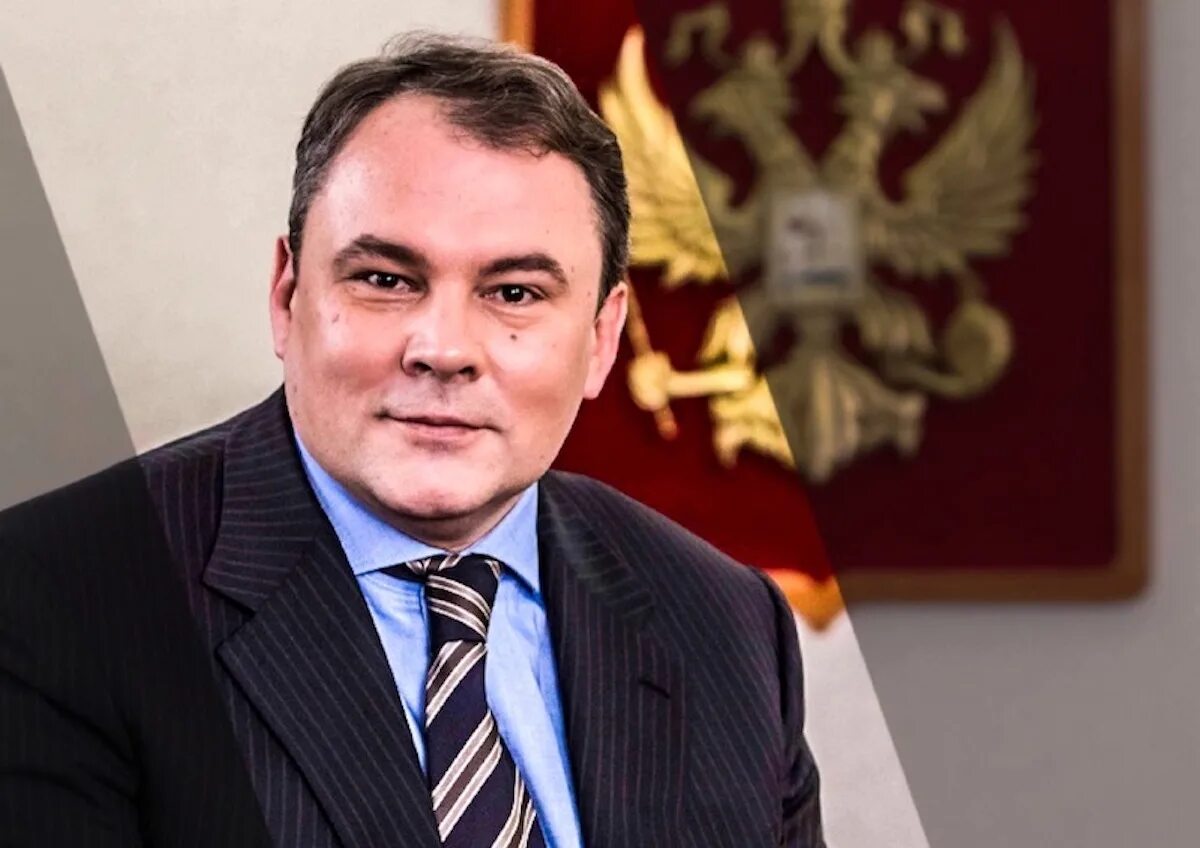 петр толстой фото 2023 год. дарья евенко и петр толстой. дарья евенко жена. дети петра толстого. петр толстой диктор.