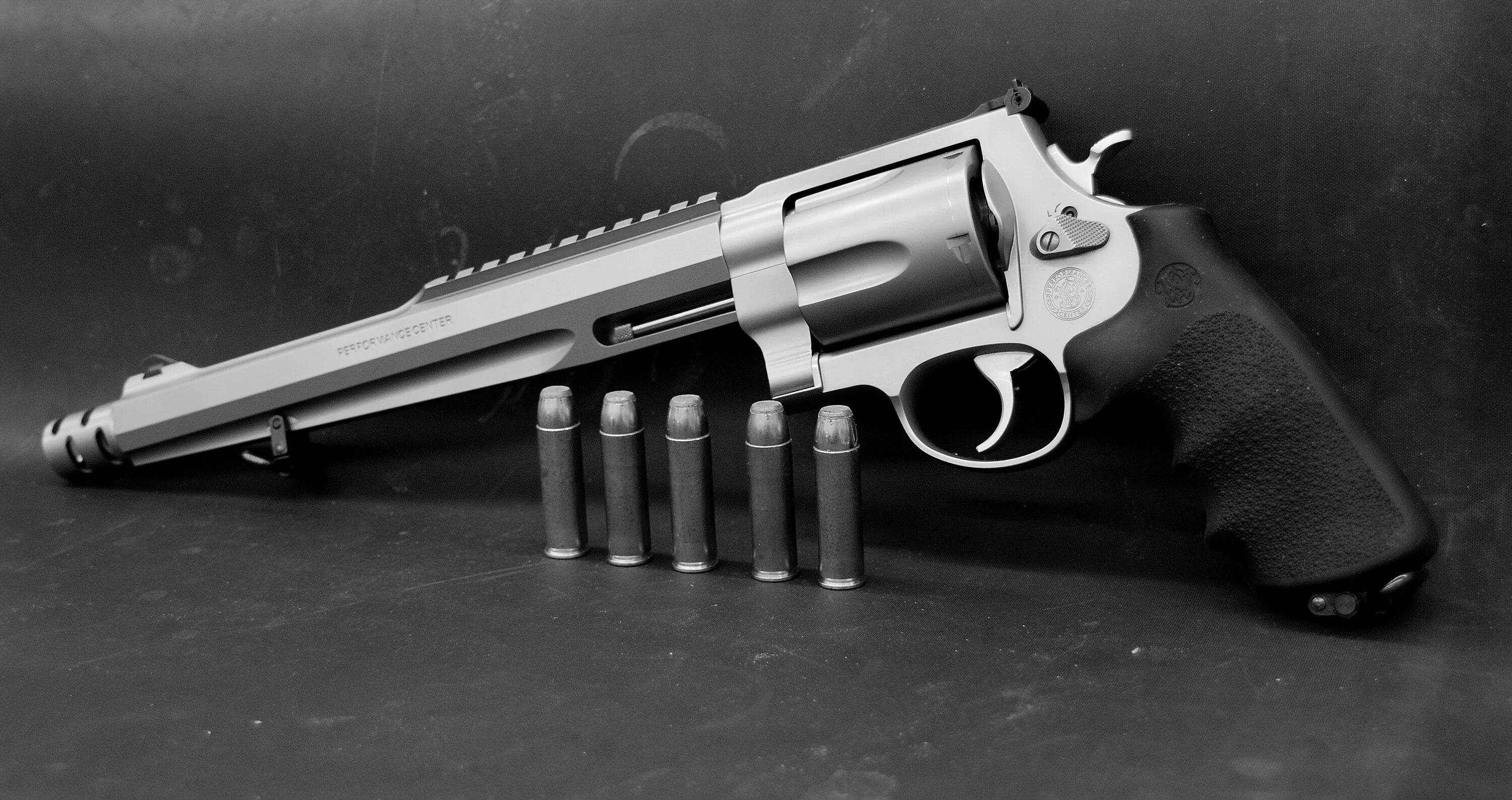 Калибр магнума. Револьвер 500 Magnum. SW 500 Magnum револьвер. Револьвер Smith and Wesson Magnum-500. Магнум 500 Калибр.