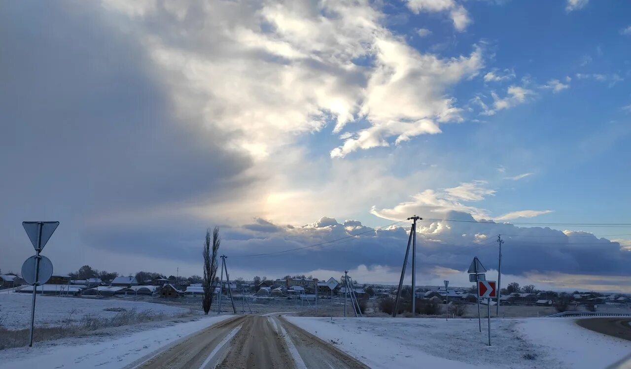 Погода ивановка сакский. Ивановка (Сакский район). Ивановка (Сакский район) набережная. Доброе утро зима. С добрым утром картинки красивые зимние новые природа.