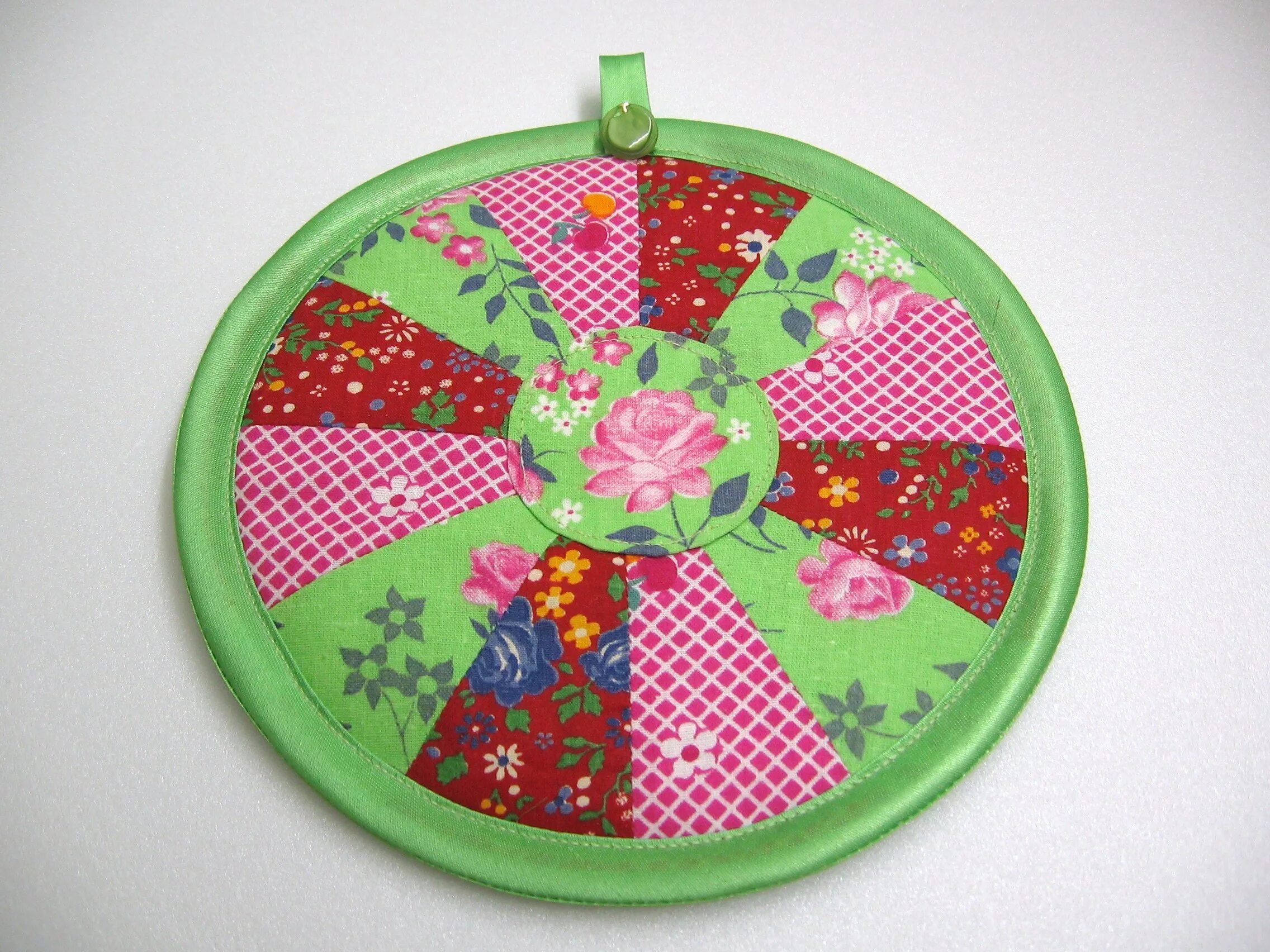 прихватки пэчворк. прихватки для кухни без окантовки. кухонные прихватки. приватка. прихватки без косой бейки.