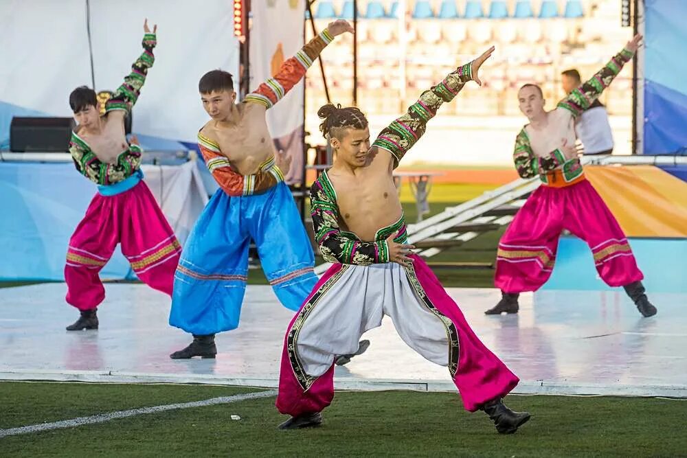 Сурхарбан бурятский праздник. Сурхарбан новонукутск. Сурхарбан 2024 усть ордынский. Сурхарбан праздник. Бурятский сурхарбан.