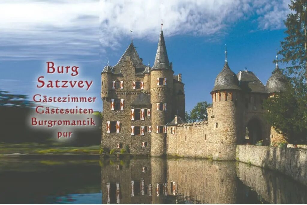 Burg Satzvey замок Германия. Замок Зацвай (Burg Satzvey). Burg Satzvey Германия зимой. Замок Зацвай внутри.