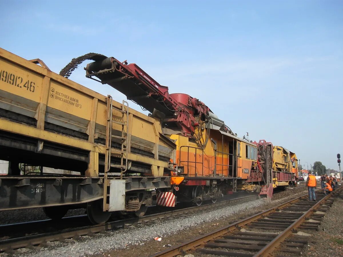 Путевая машина рм-80. Т к ж д э. Пмс путевая машинная станция. Контактная сеть электрификации железных дорог россии. Эд2т 0050 ржд.