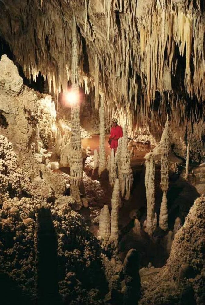 Украсить пещеру. Фанагорийская сталактитовая пещера. Пещера Хвансонгуль. Пещера Дзудзуана. Айтана пещеры.