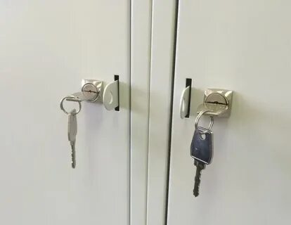 Закрываемые на ключ шкафы