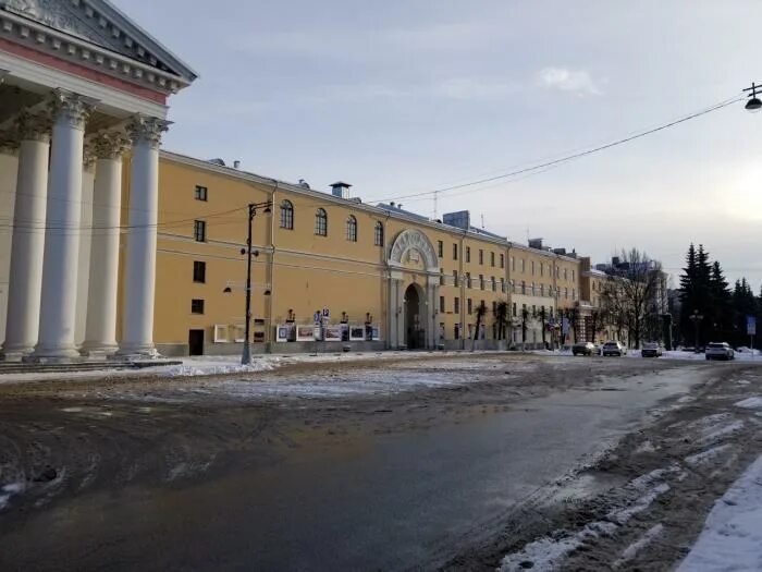 Орган в тверской филармонии. Тверская академическая областная филармония театральная площадь 1. Тверская академическая областная филармония театральная площадь 1. Тверь тверская академическая областная филармония зал. Тверская академическая областная филармония.