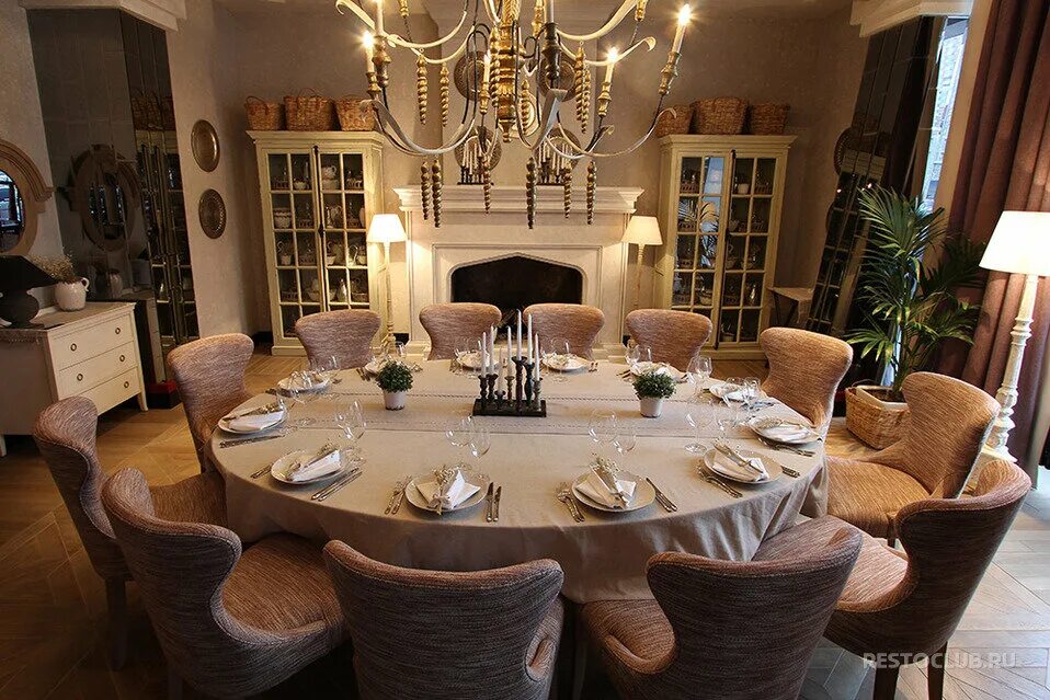 Seasons ресторан москва на ленинском. Сизонс ленинский проспект ресторан. Seasons restaurant. Seasons калининград ресторан. Сизонс калининград ресторан.